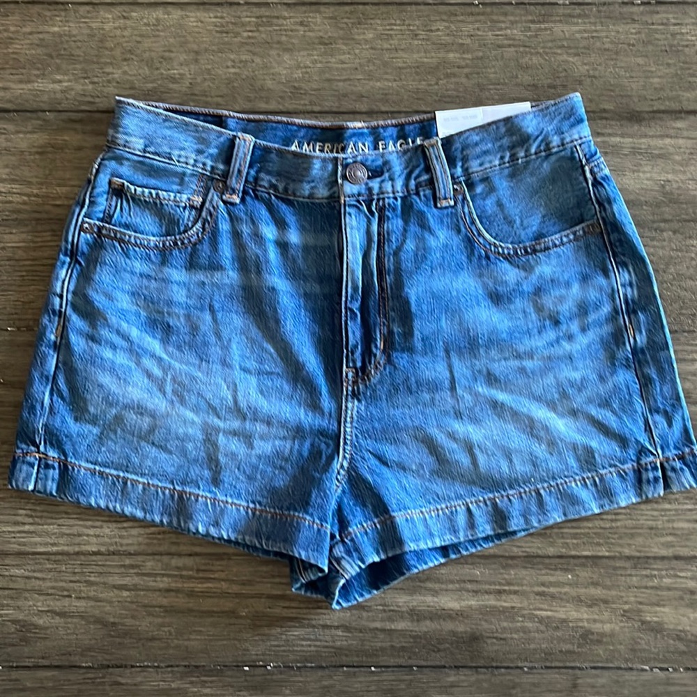 AE Shorts - Sz 8